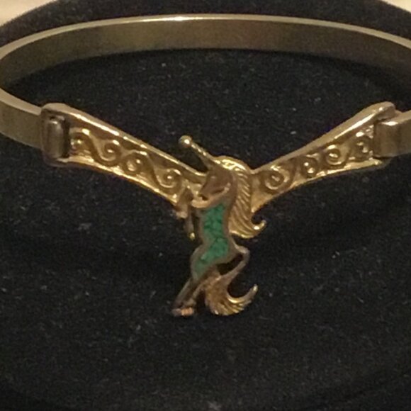 Vintage unicorn hinged bracelet with Turquoise inlay - Picture 2 of 11